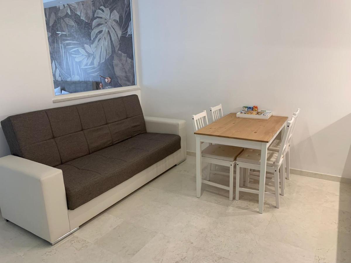 Suite 55 In Centro ตรานิ ภายนอก รูปภาพ